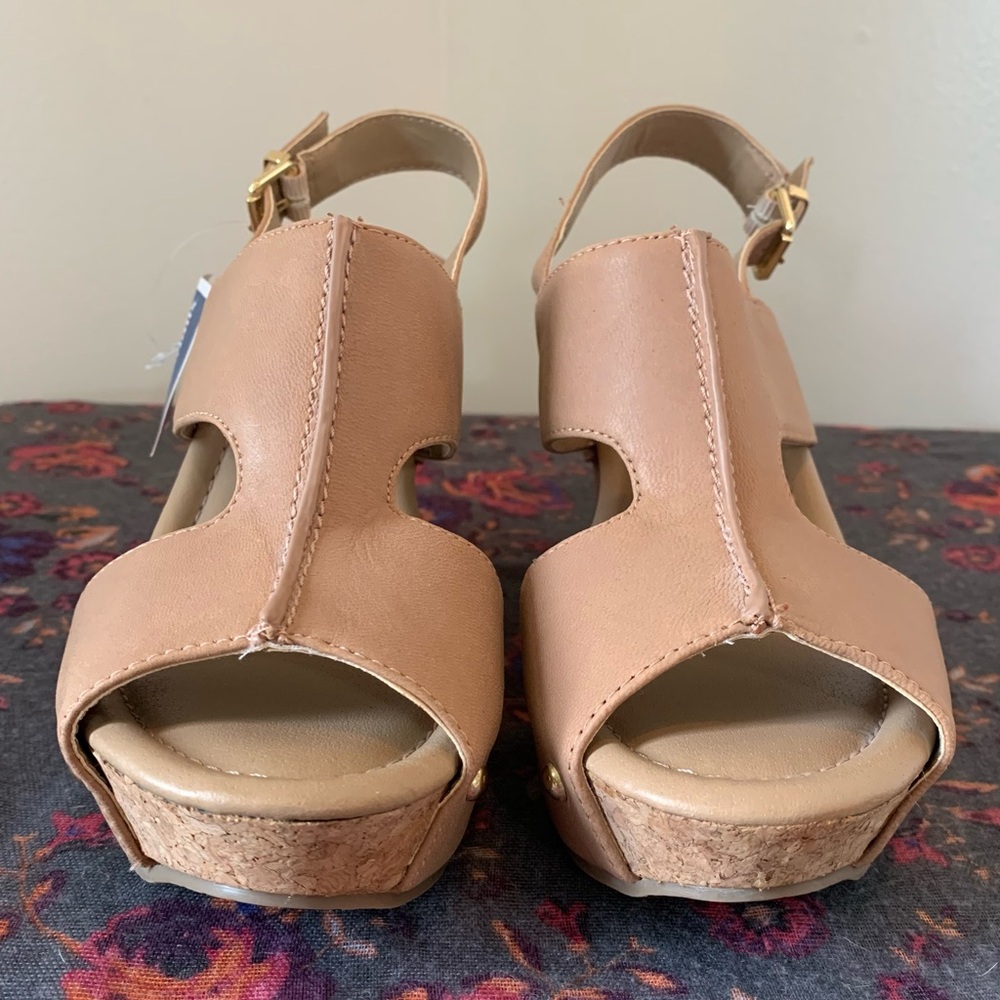 *NWT* Kenneth Cole Reaction Cork Heel Sandals - Picture 2 of 10